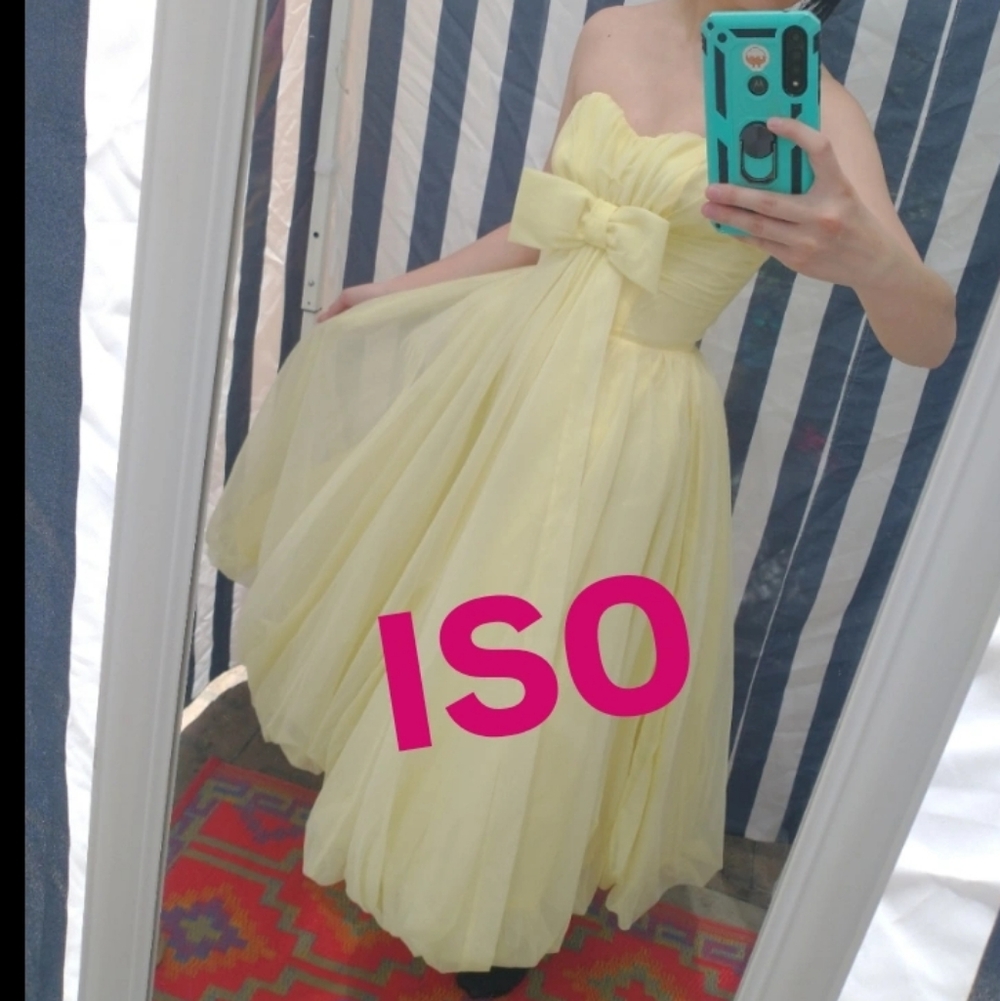 ‼️ISO‼️ Vintage Strapless Yellow Prom Dress